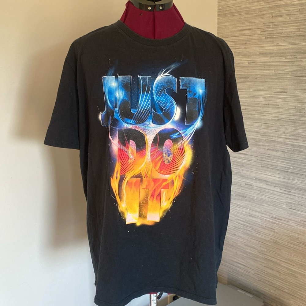 Nike Just Do It Shirt (Size XL)